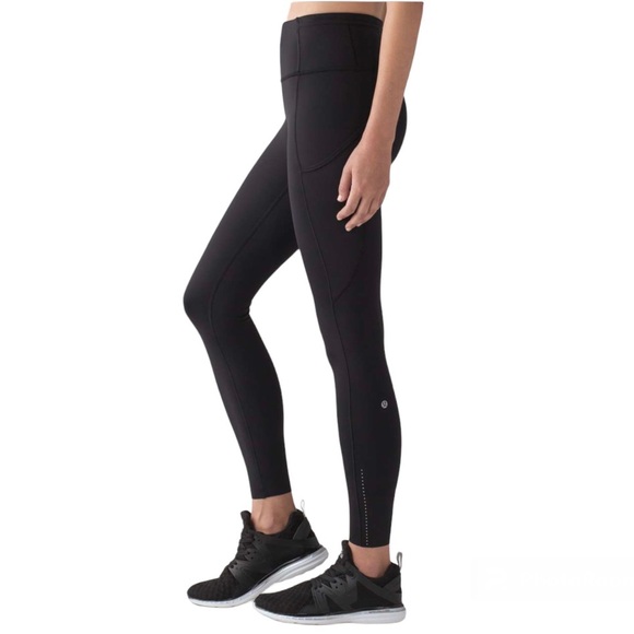 lululemon athletica Pants - Lululemon Fast & Free 7/8 Tight II *Nulux 25" Black (First Release) - Size 4
